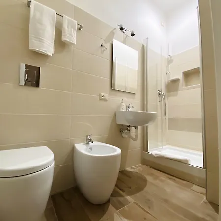 Hotelier 51 ローマ