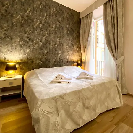 Hotelier 51
