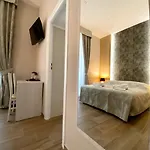 Hotelier 51 3*